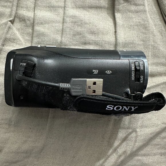 Sony Handycam Camcorder Video Camera HDR-CX405 - Picture 5 of 7